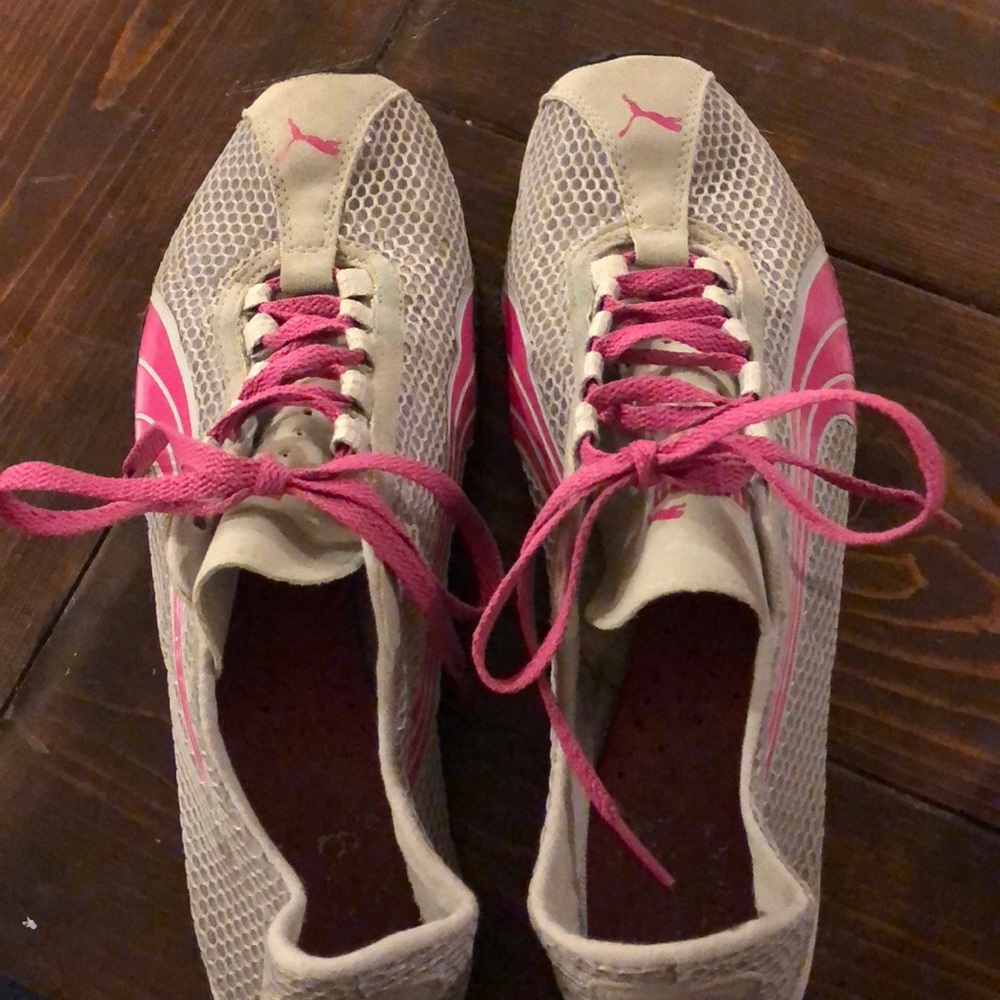 Women’s puma size 9.5